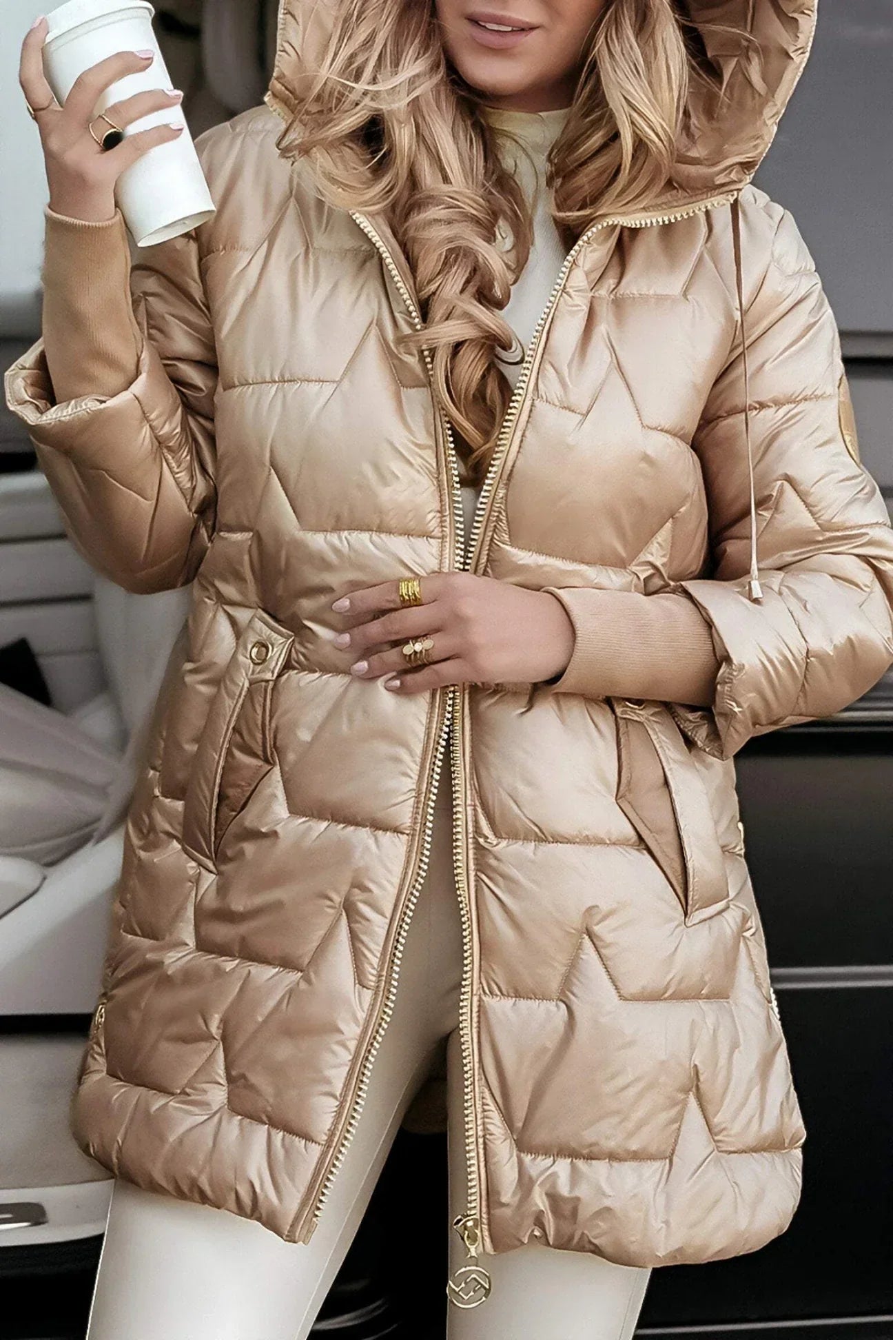 Astrid™ | Elegante winterjas met capuchon en voering