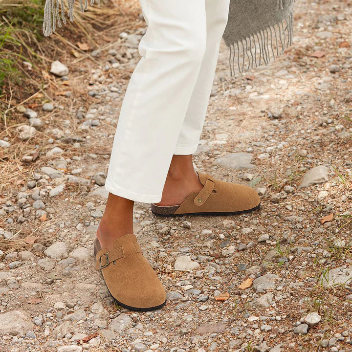 LIVIA - Bequeme orthopädische Clogs für Damen