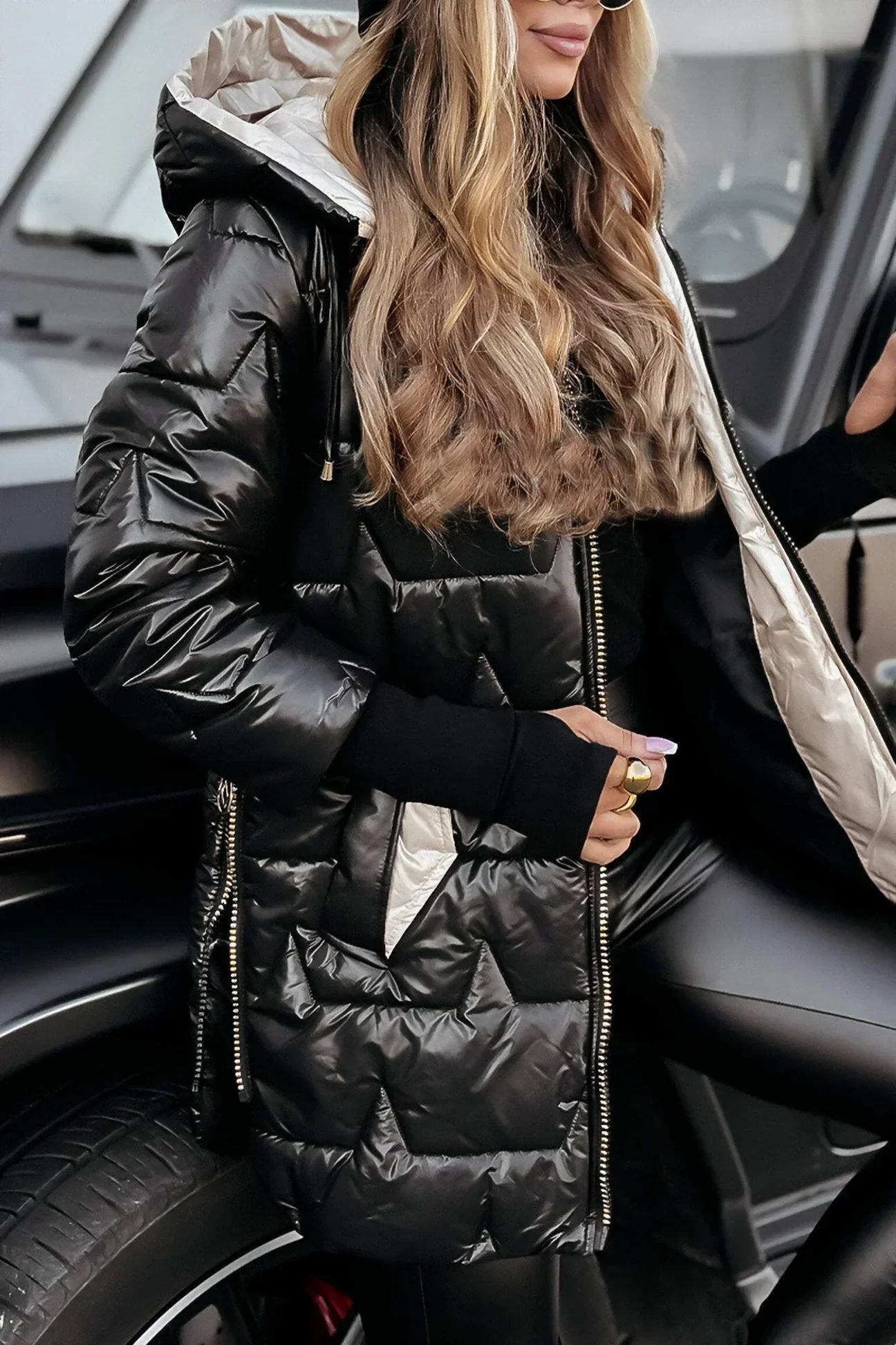 Astrid™  | Elegante winterjas met capuchon en voering